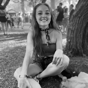 Meet your Posher, Emy